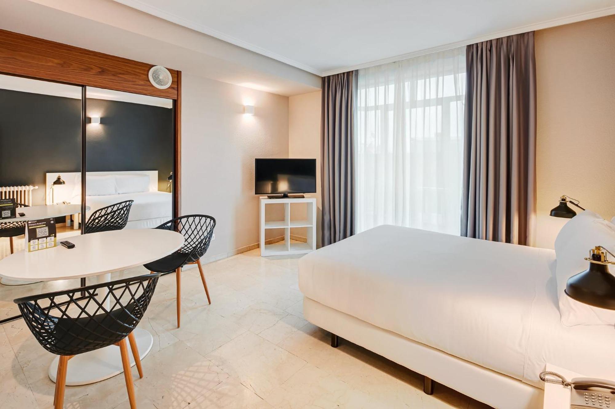 Aparthotel Sercotel Togumar
