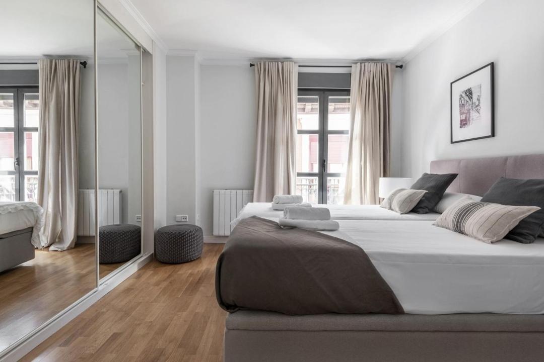 Luxury And Cozy- 2 Bedrooms 2 Bathrooms -mintystay- Herradores Apartment Madrid