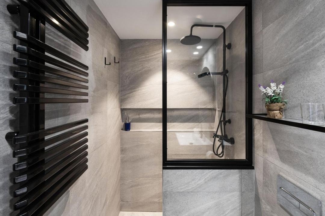 Luxury And Cozy- 2 Bedrooms 2 Bathrooms -mintystay- Herradores Madrid