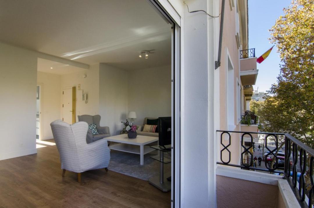 Apartment 2 Bedrooms 2 Bathrooms Furnished - Bernabeu - Business Area With Terrace - Minty *