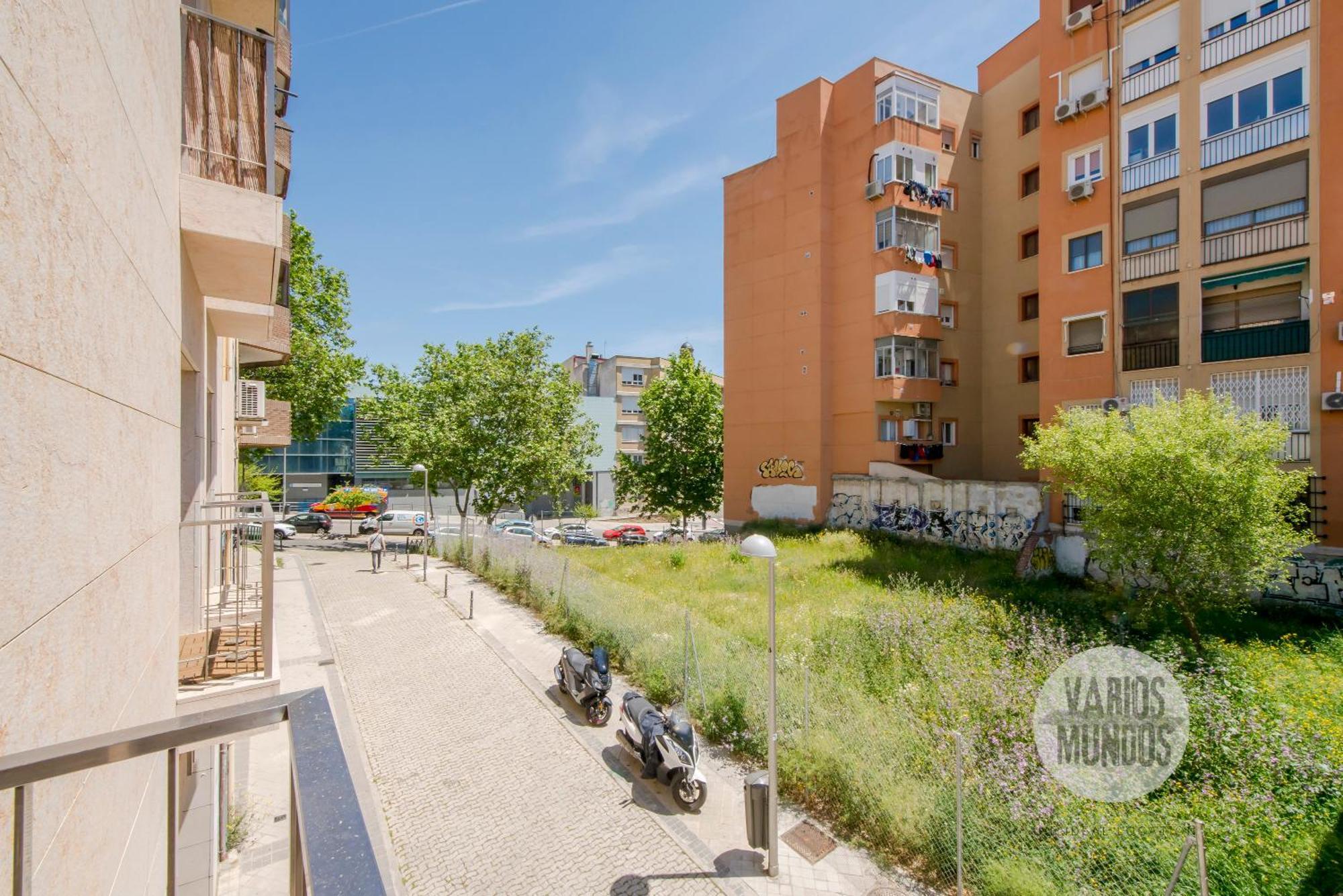 Urban 6 En Adrian Pulido Con Parking Apartamento *