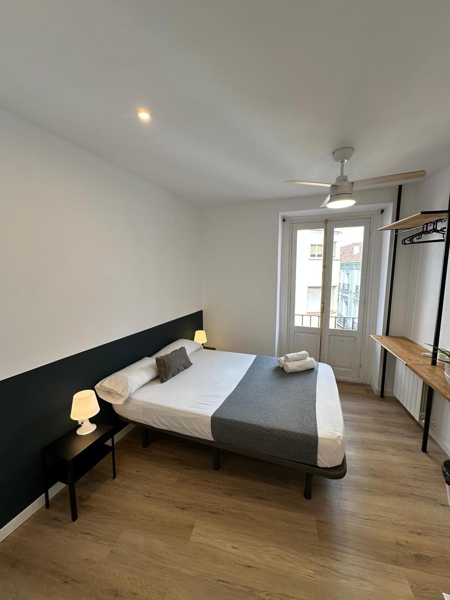 Casa De Huespedes Mi Lla Guest house Madrid