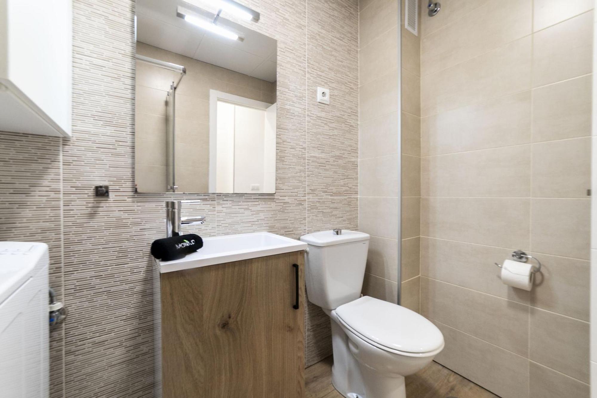 Deluxe Iii - Ferga Apartment Madrid