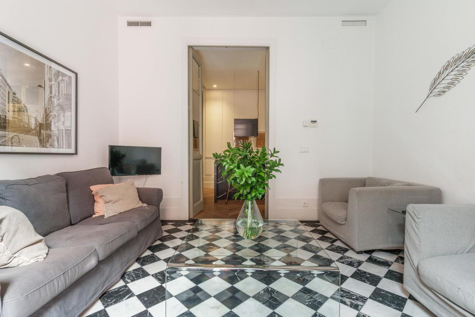 Stylish & Centric- 2bd 2bth Magdalena