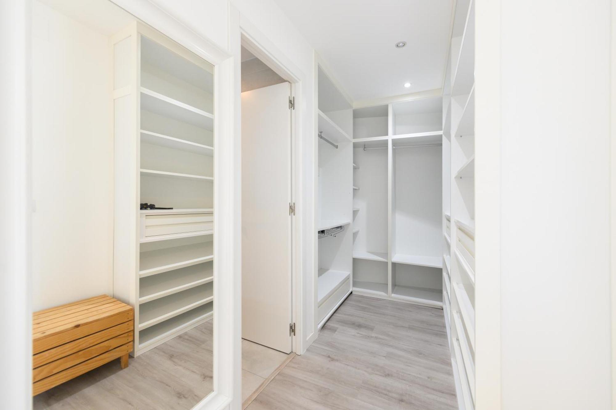 Perfect Getaway In 1-bedroom Temporary Mpi27613 Apartment