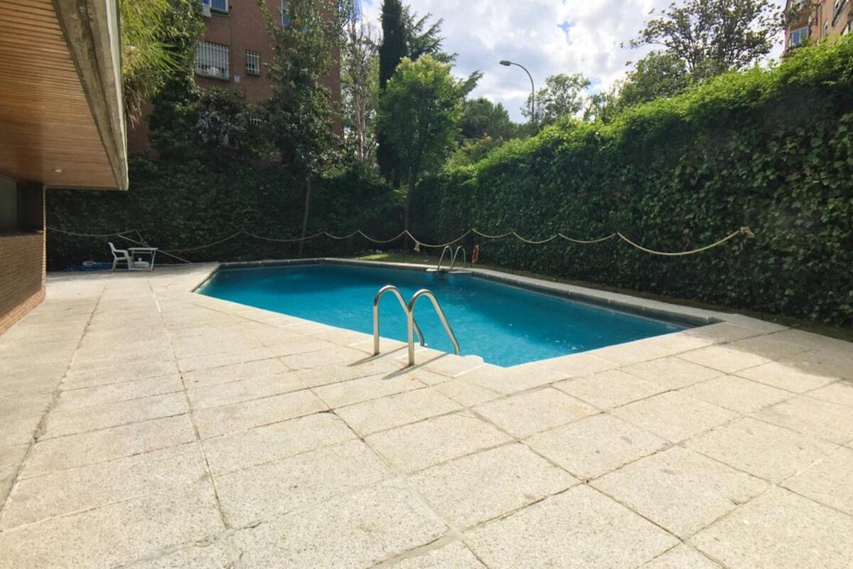 Perfect Getaway In 1-bedroom Temporary Mpi27613 Apartment Madrid
