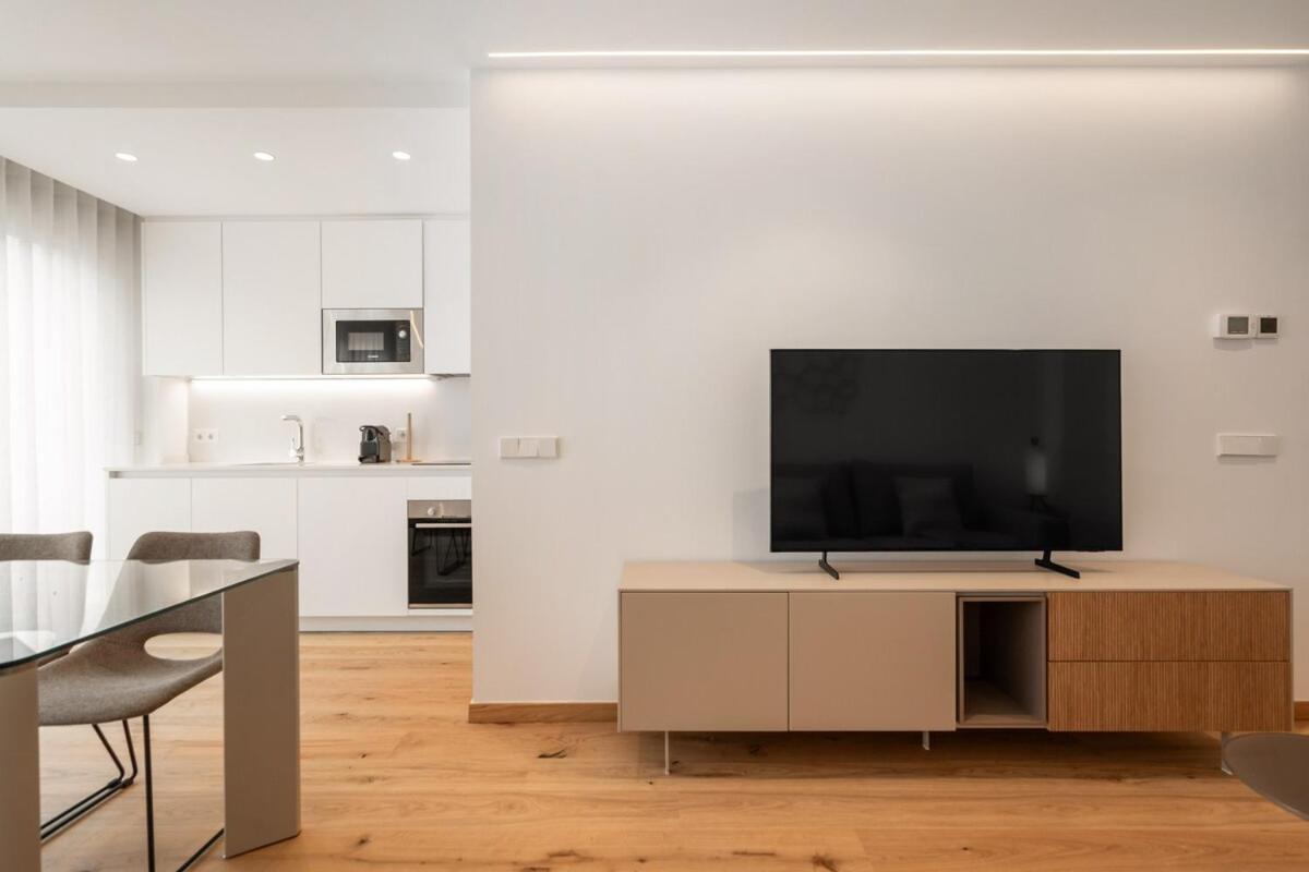 Apartment Elegance & Comfort In Chamberi- 5c Madrid