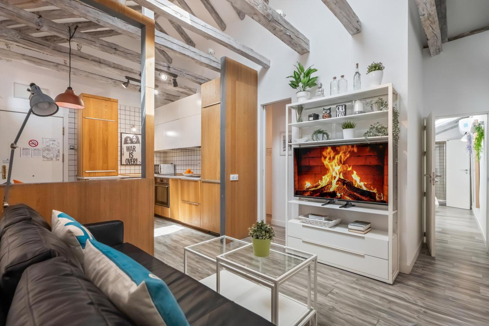 Apartment Attic 3Bedrms-2Baths In Heart Of Malasana Madrid