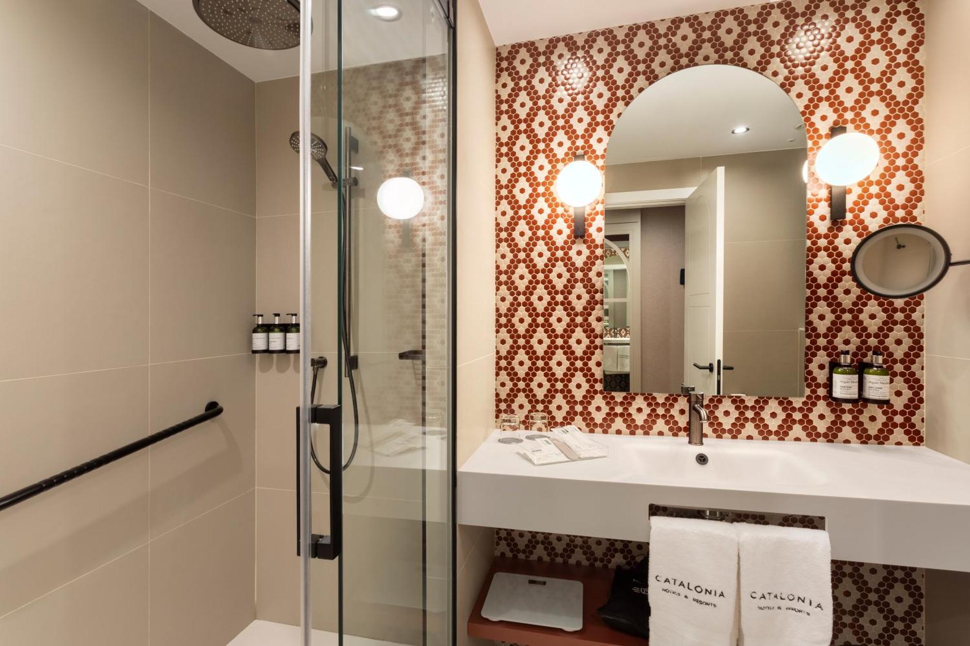Catalonia Plaza Espana & Hotel 4*