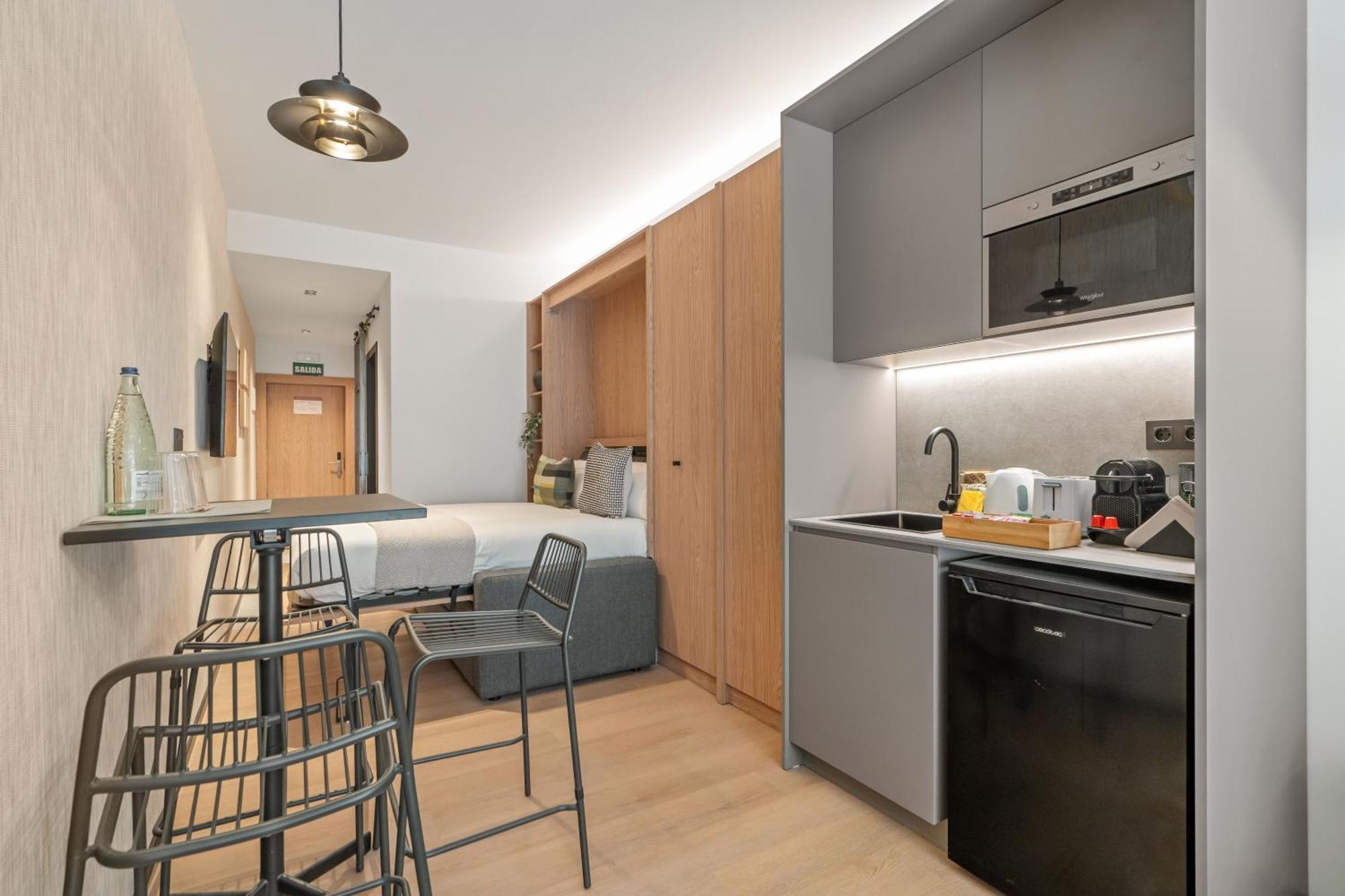 Dobo Moncayo Apartment Madrid