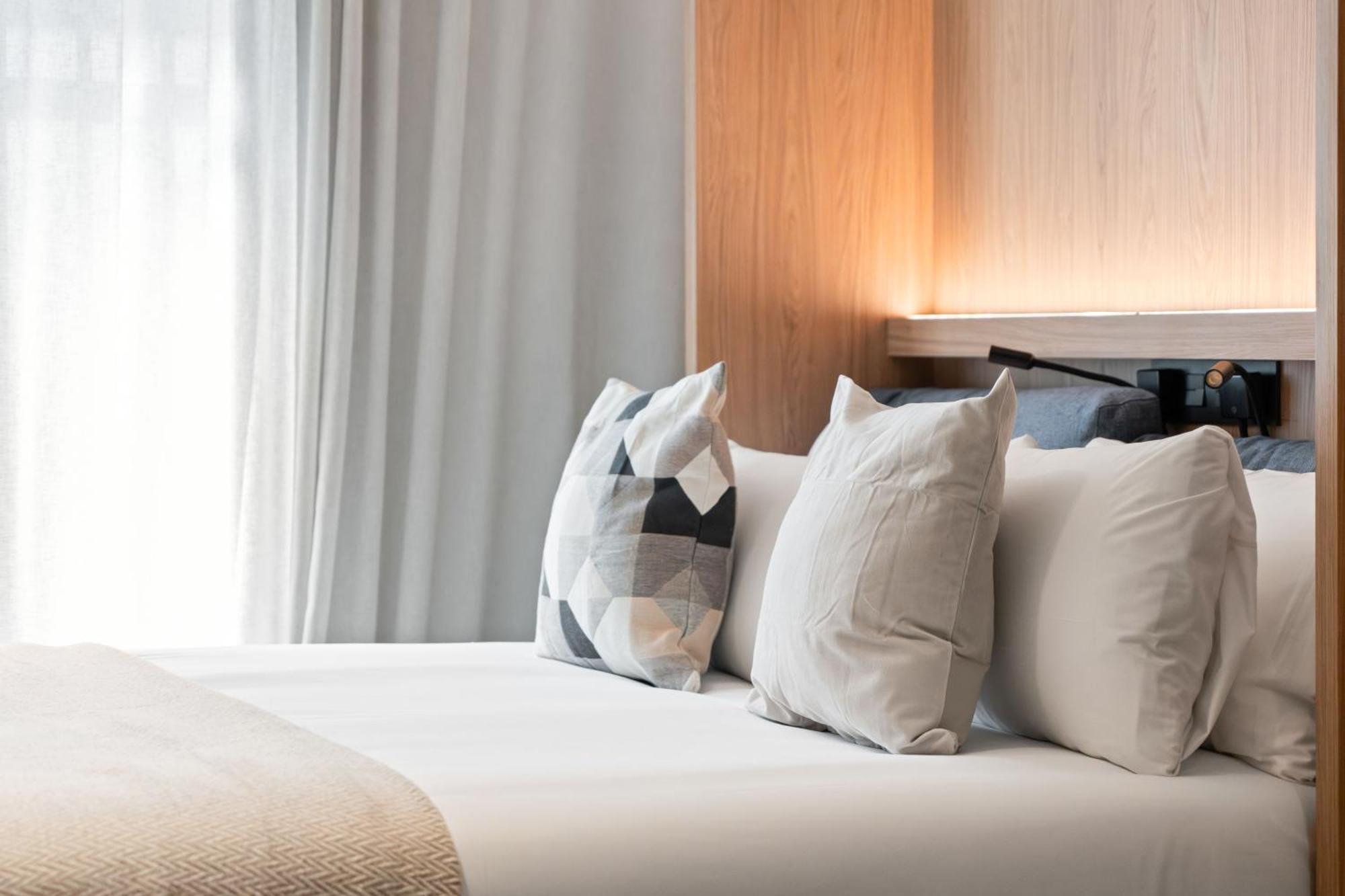 Dobo Moncayo Apartment Madrid