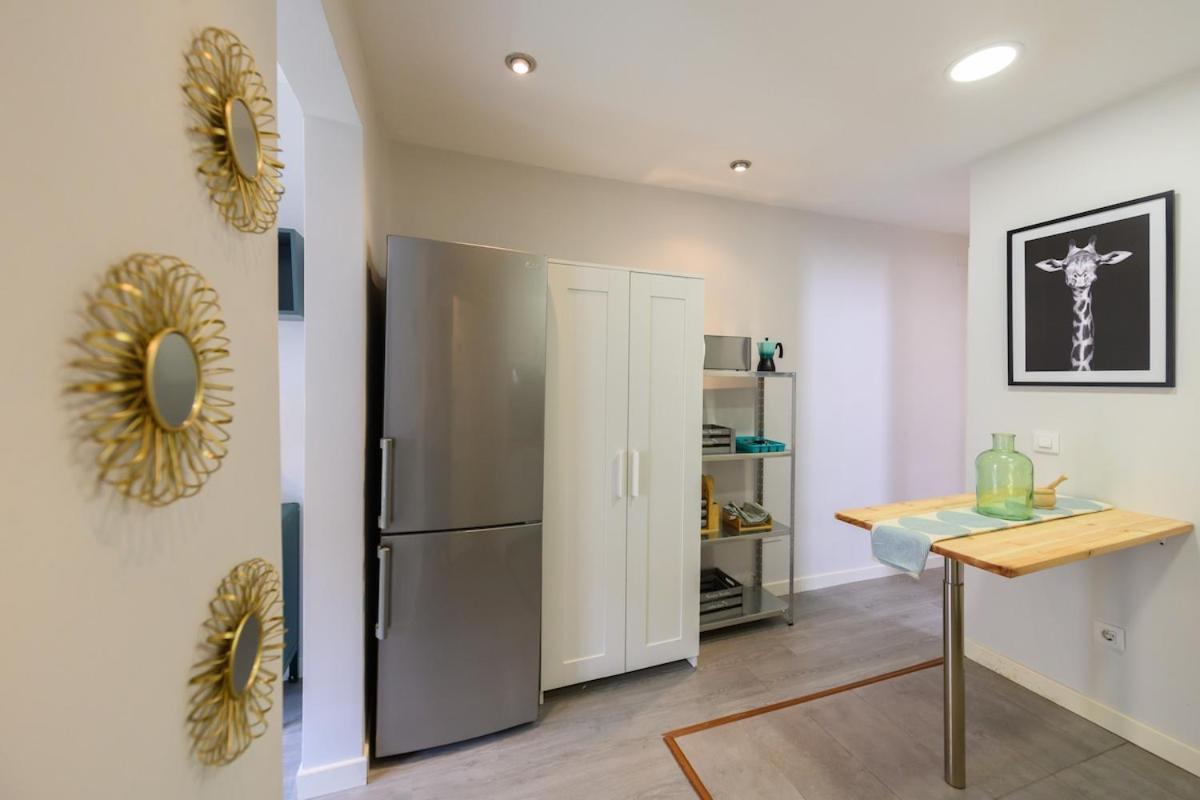 2 Bedroom With Balcony In Temporary Ten60