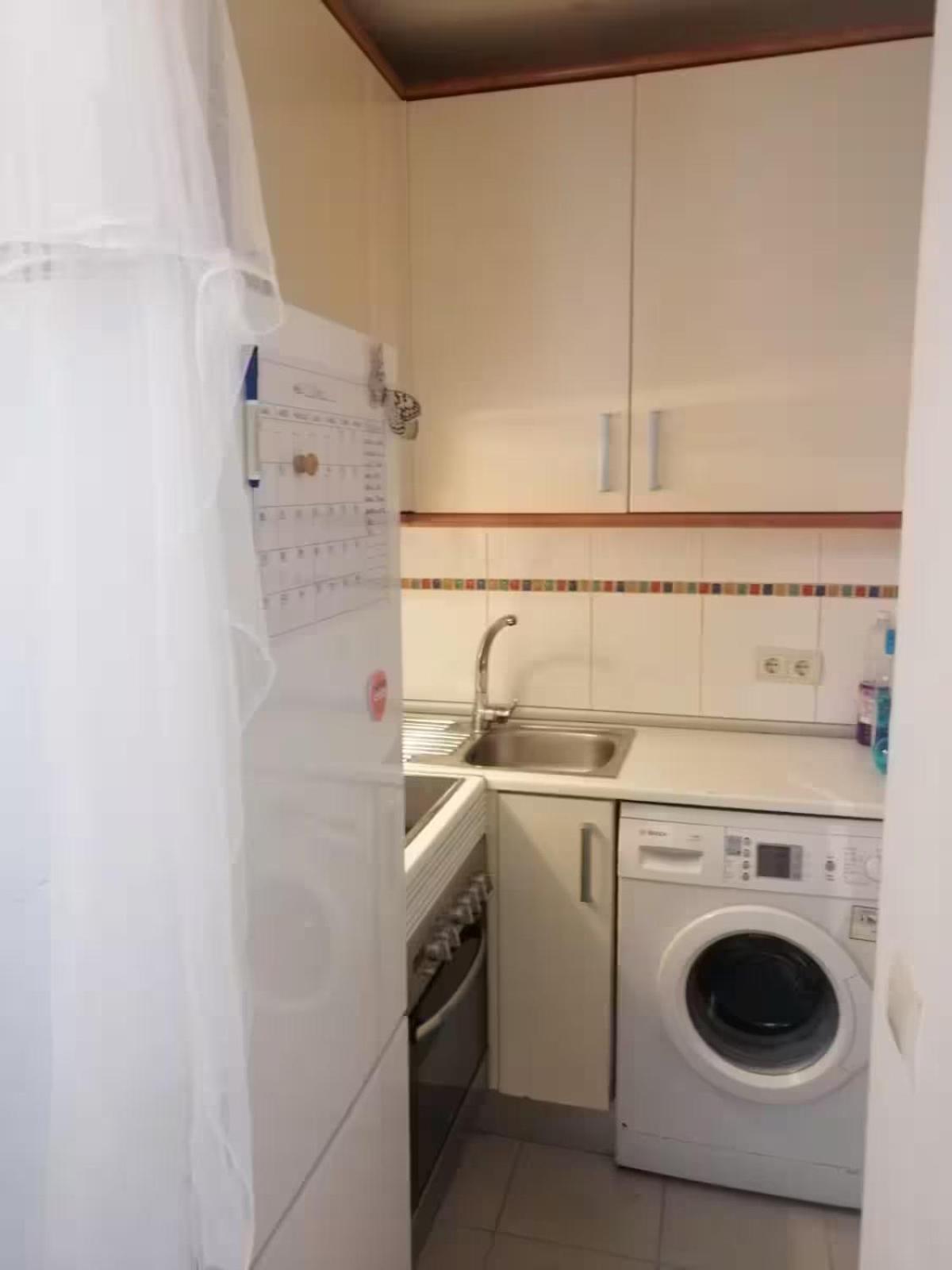 Flat In Vallecas - Your Urban Oasis In Apartamento