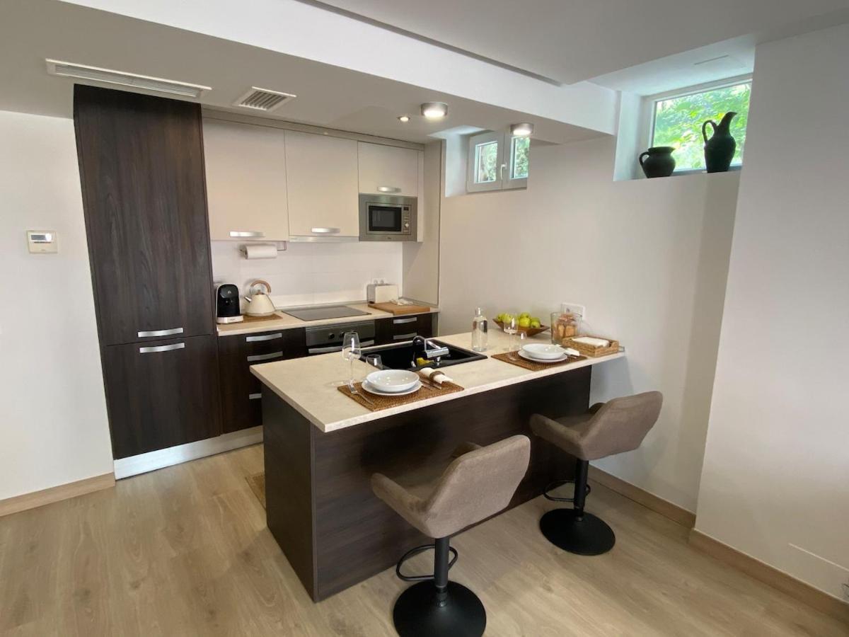Wonderful In River, Free Parking Near By