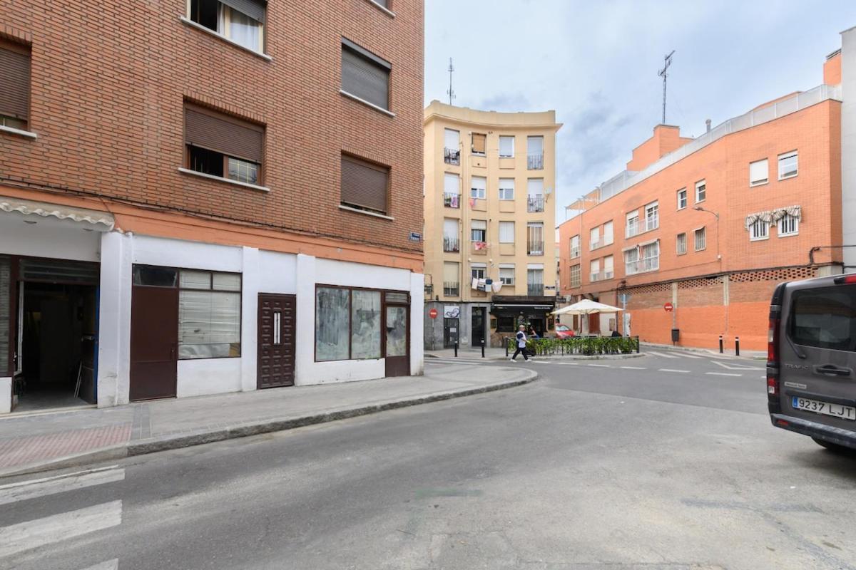 2 Bedroom With Balcony In Temporary Ten60