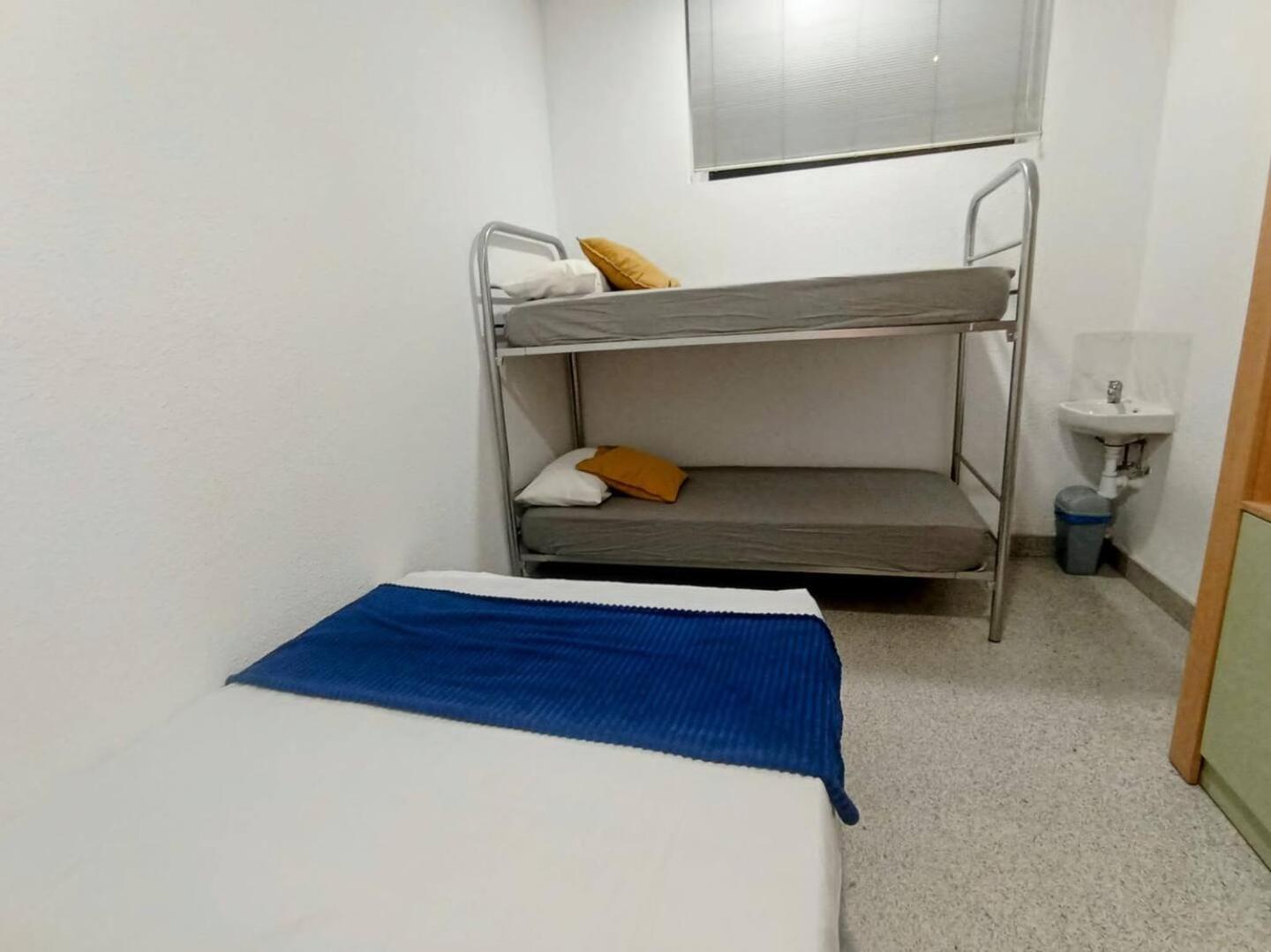 Alexa Host Vallecas Hostal Madrid