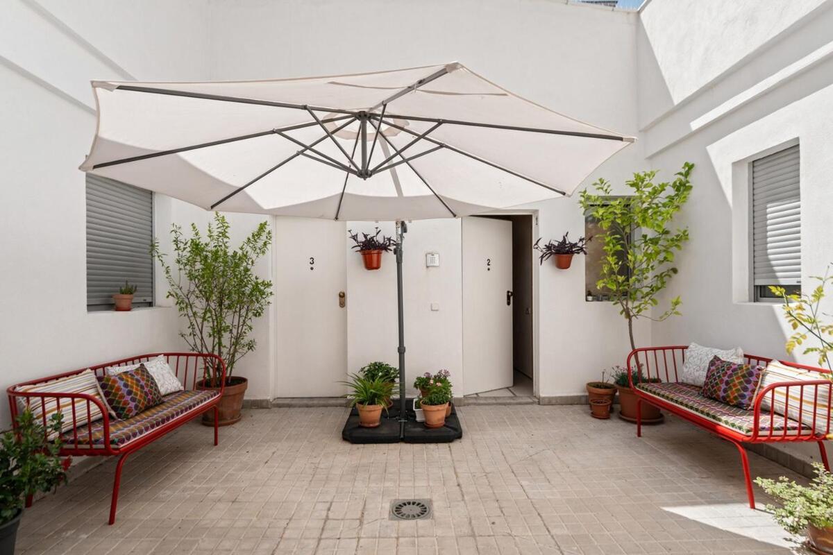 Apartment Cosy Flat With Good Connections - Luis Ruiz 2 *