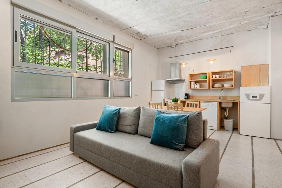 Cosy Flat With Good Connections - Luis Ruiz 2 *