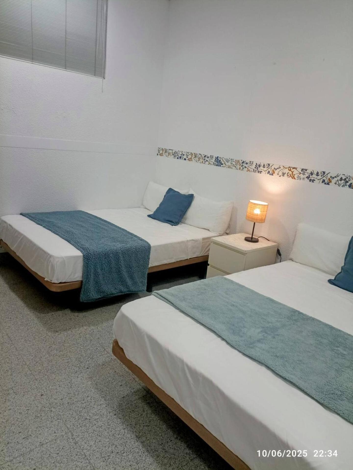 Alexa Host Vallecas Hostal Madrid