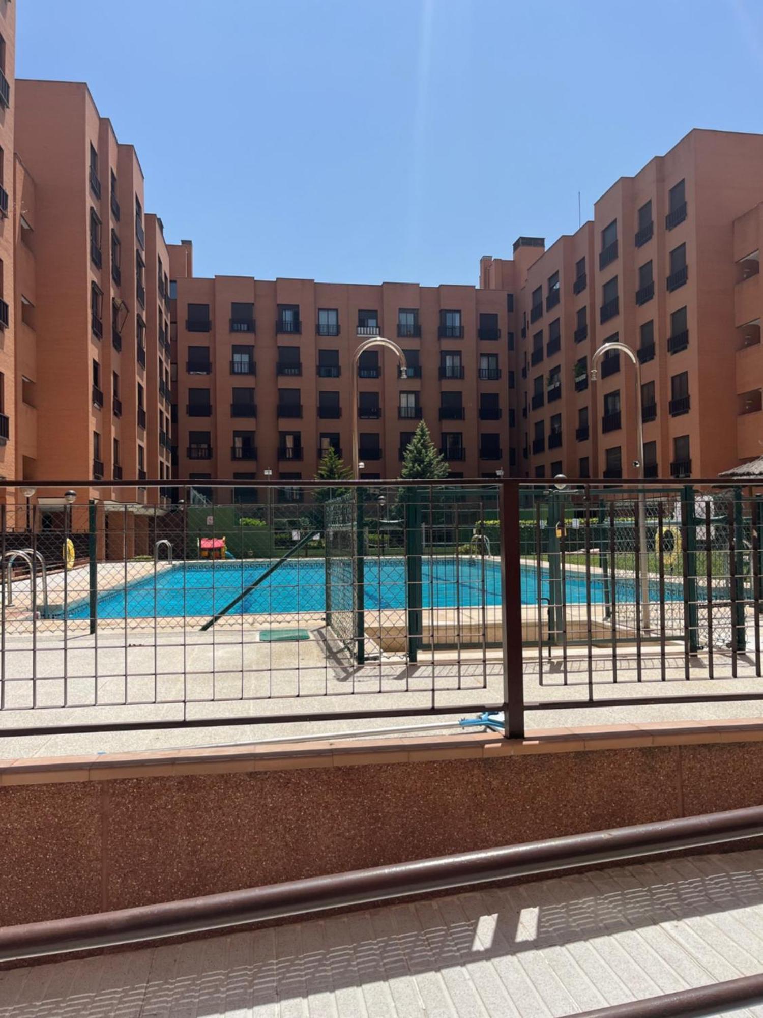 Piso Con Piscina Ifema Y Metropolitano Apartment *