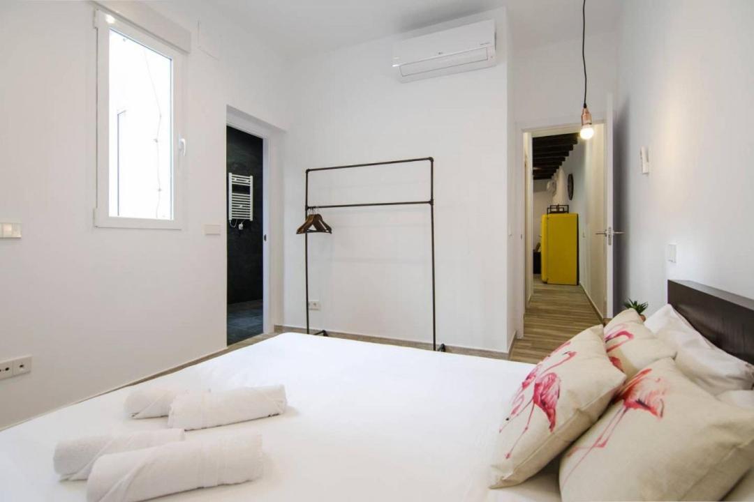 Luminoso Familiar- 2d 2b- Cava Alta Apartment Madrid