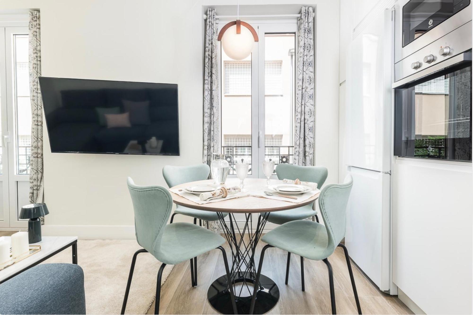 Dplace To Be - Luxury In Barrio De Salamanca Apartment