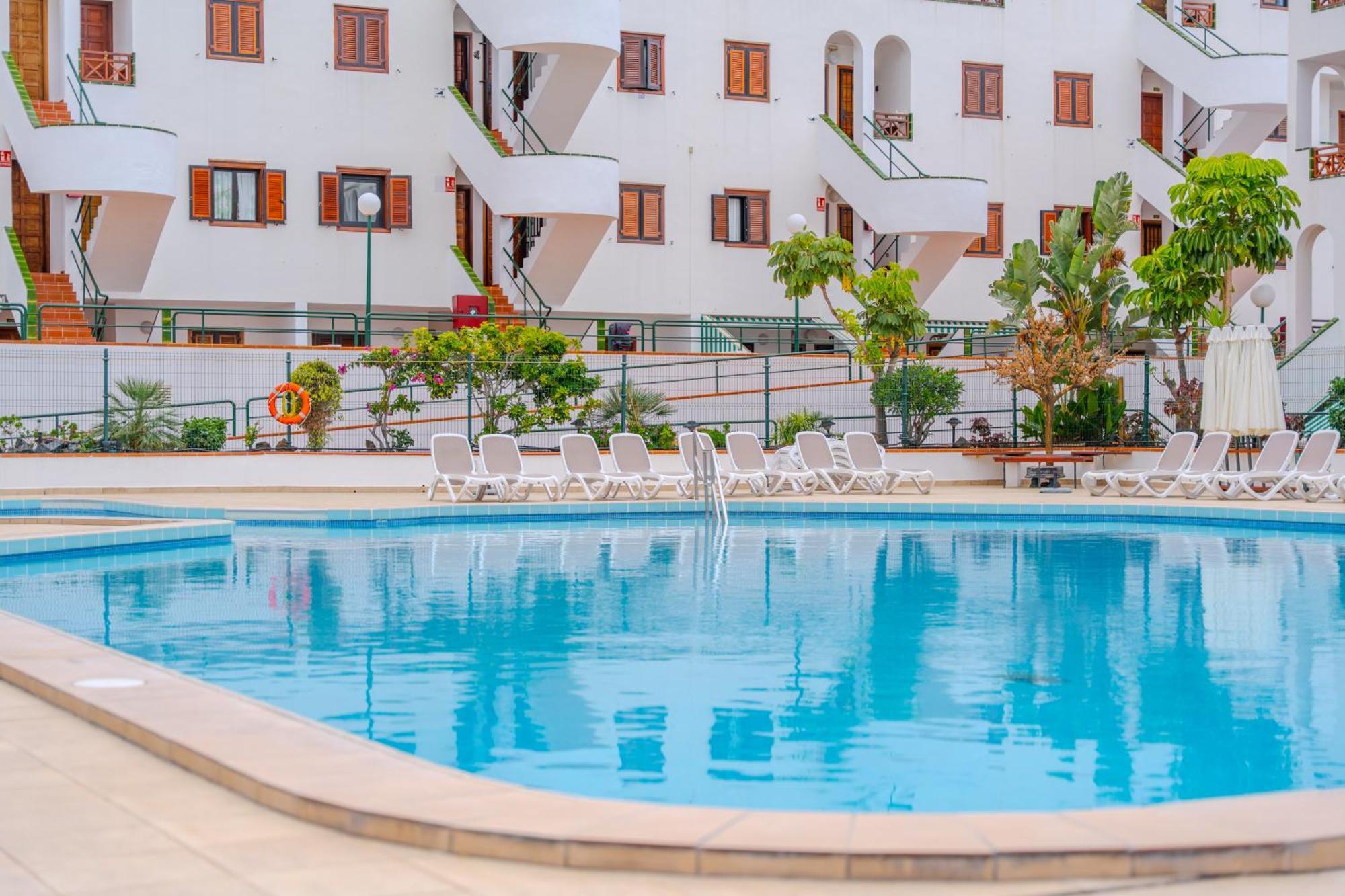 Victoria Court 2 Sunset Pool Apartment Madrid