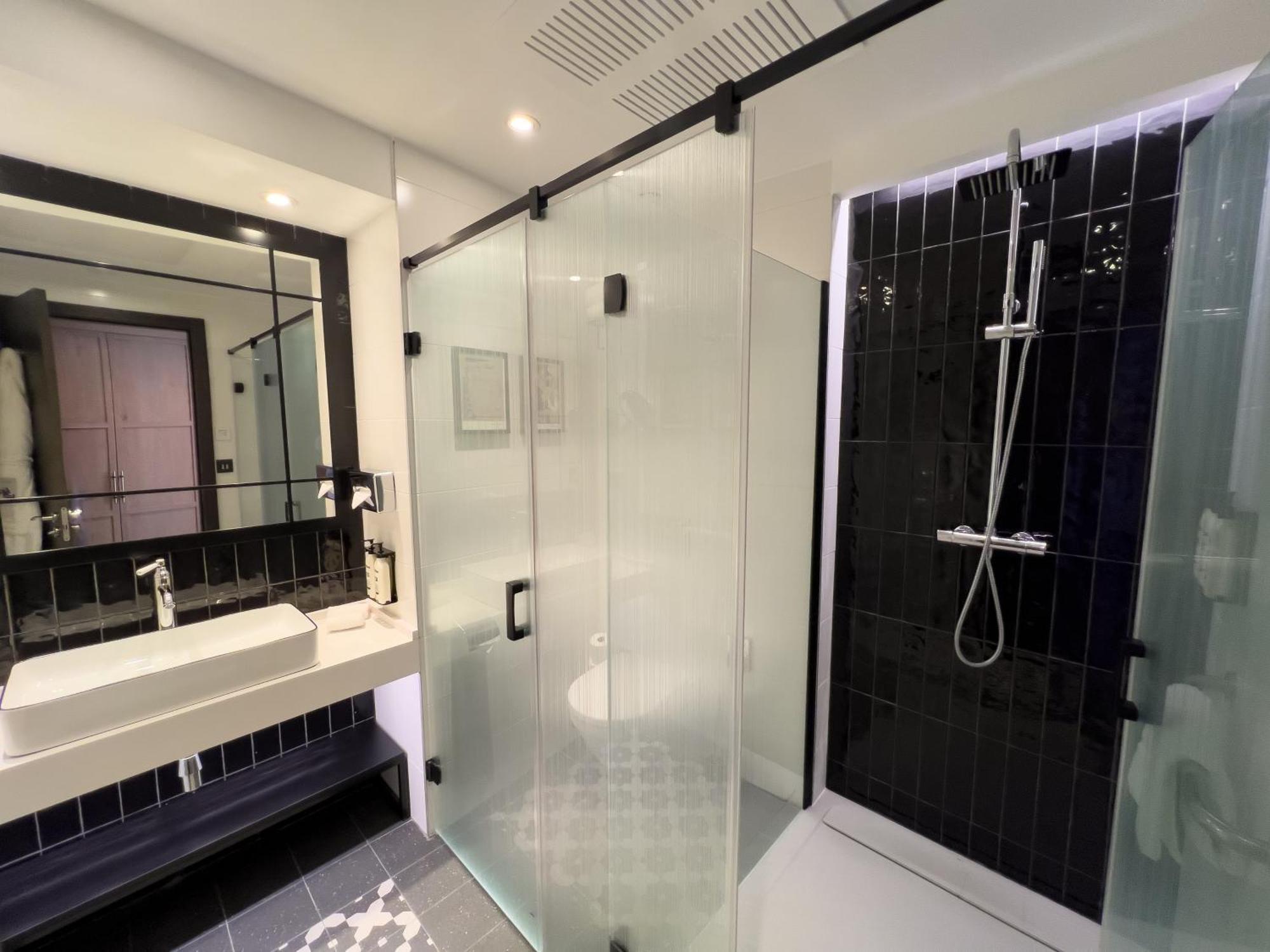 Indigo - Gran Via By Ihg 4*