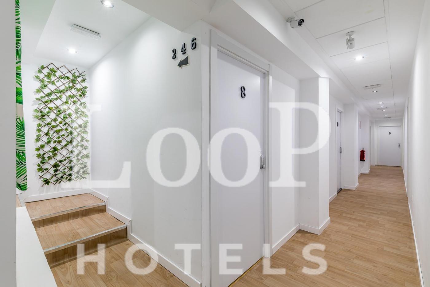 Loop America Auto-Check In Apartment