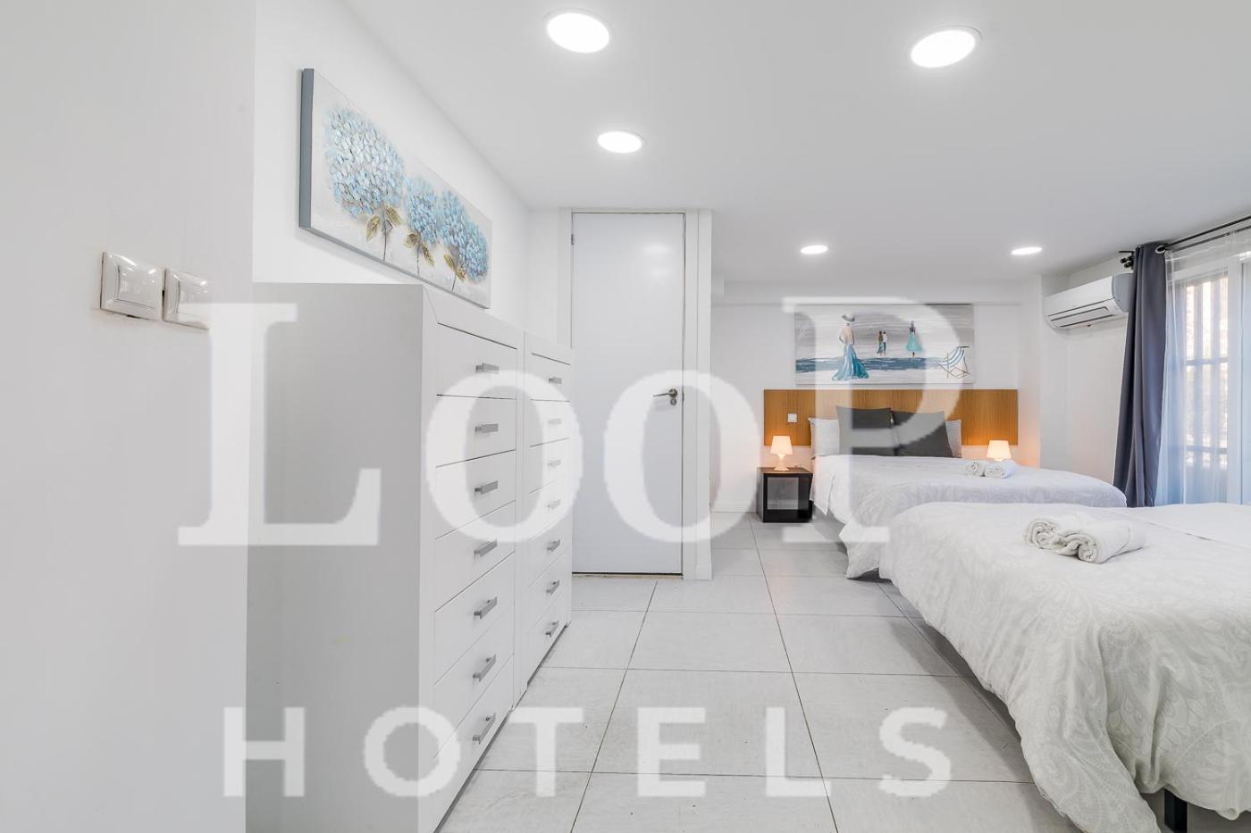 Loop America Auto-Check In Apartment