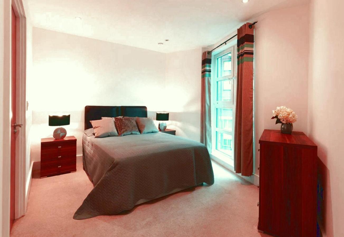 Apartment 4 Bedrooms Puerta De Alcala Madrid