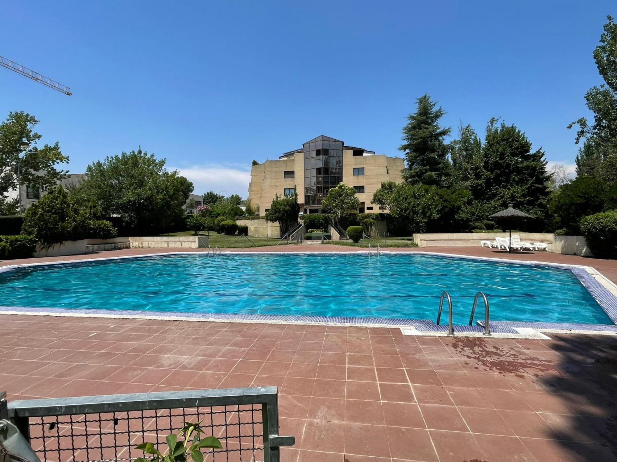 Duplex With Terrace And Pool Apartamento *