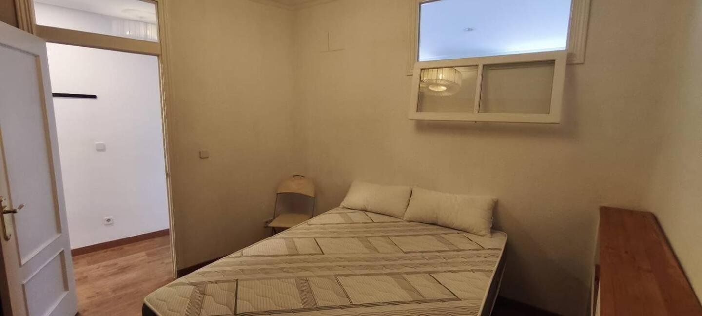 Bright In La Latina With Balconies - Encomienda Apartamento
