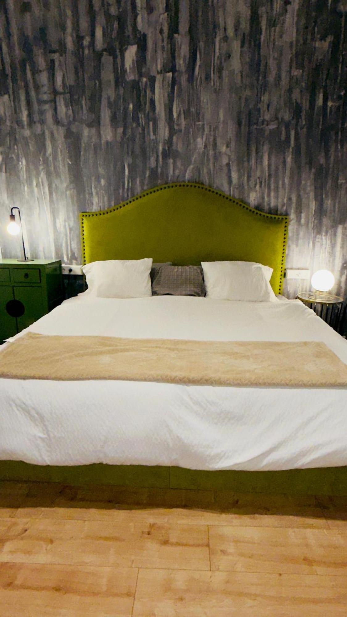 De Lujo Plaza Zerolo A Guest house Madrid
