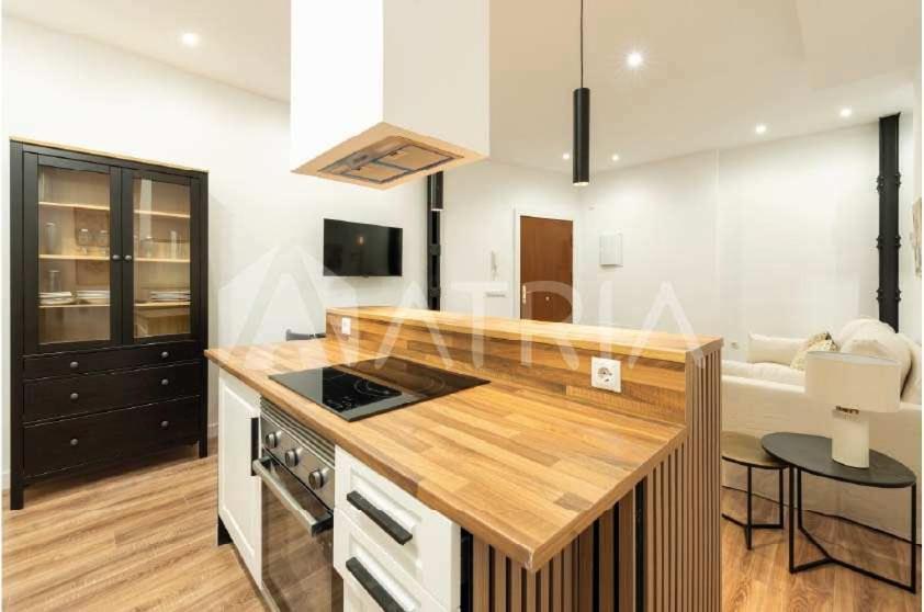 Apartment Stylish 2br Flat In Duque De Sesto *