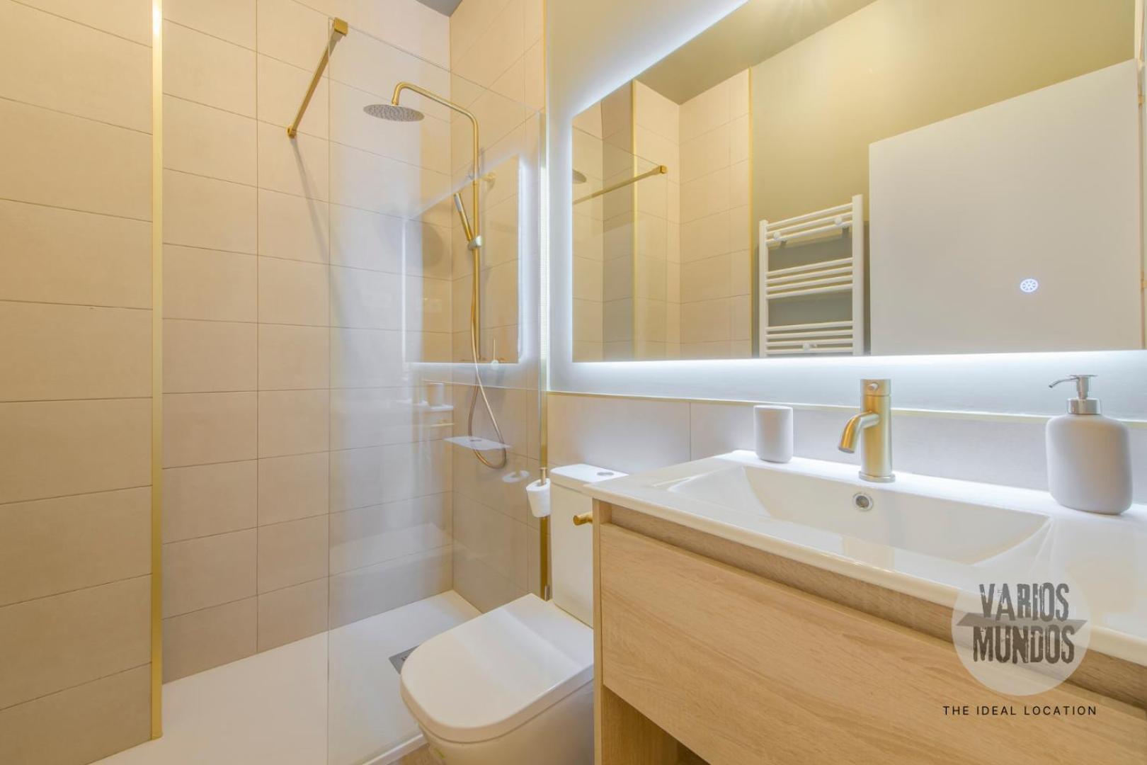 Apartamento Confort Y Cultura Para 10, En El Vibrante Lavapies