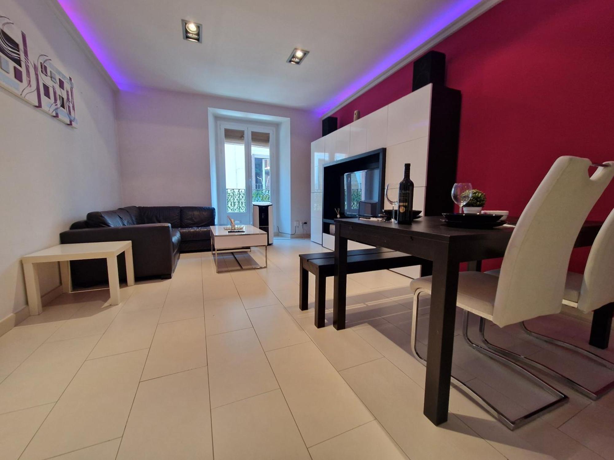Apartamento Estupendo En Malasana