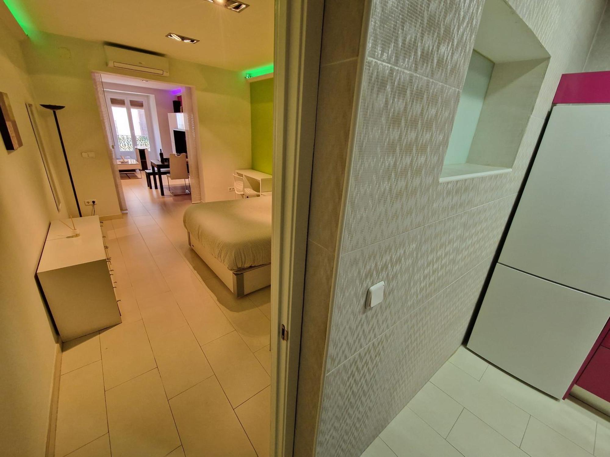 Estupendo En Malasana Apartamento