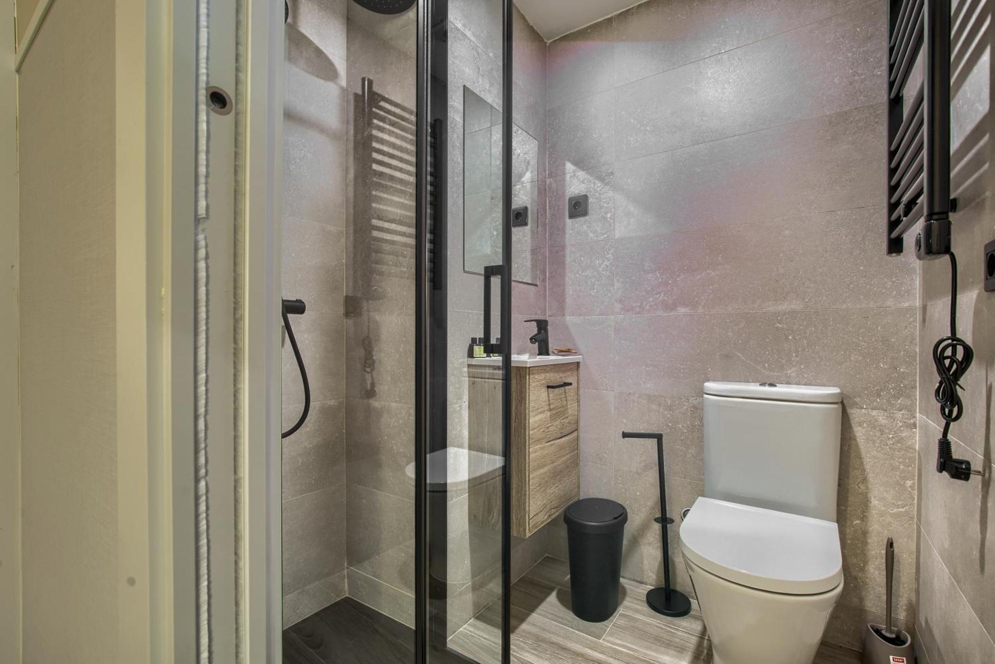 Dobo B90 Apartment