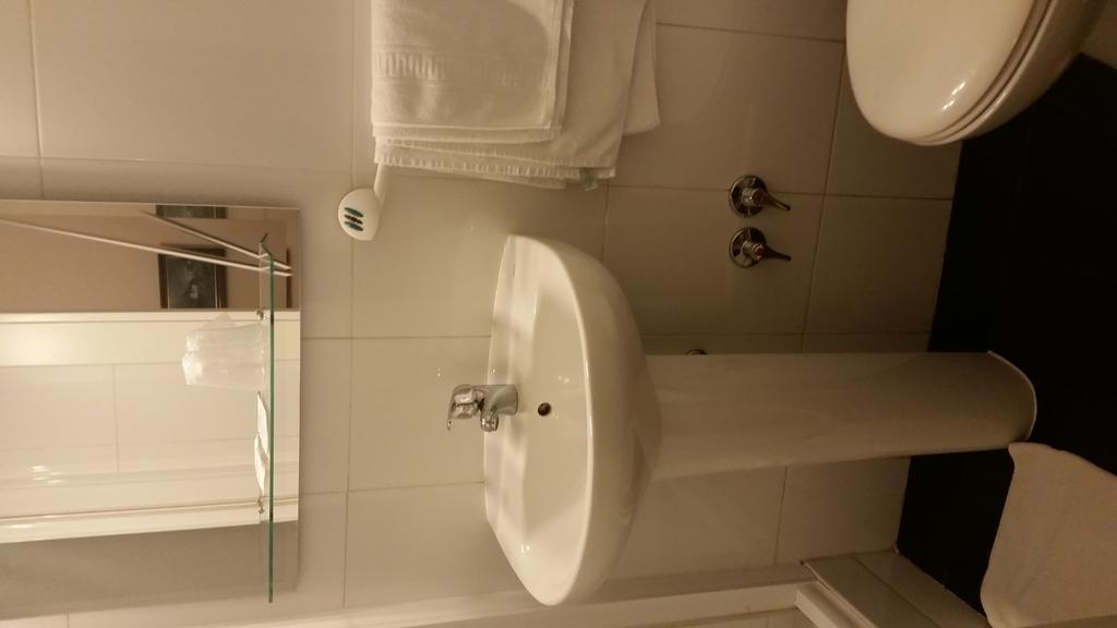 Guest house Montecarlo Madrid