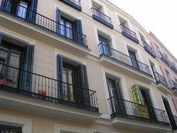 Bruna Paseo Del Prado Madri