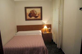 Bruna Paseo Del Prado Gasthof 2*