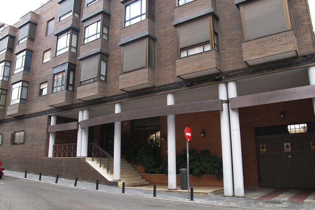 Plaza Castilla 4 Torres Apartment Madrid