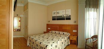 Santillan Guest house 2*