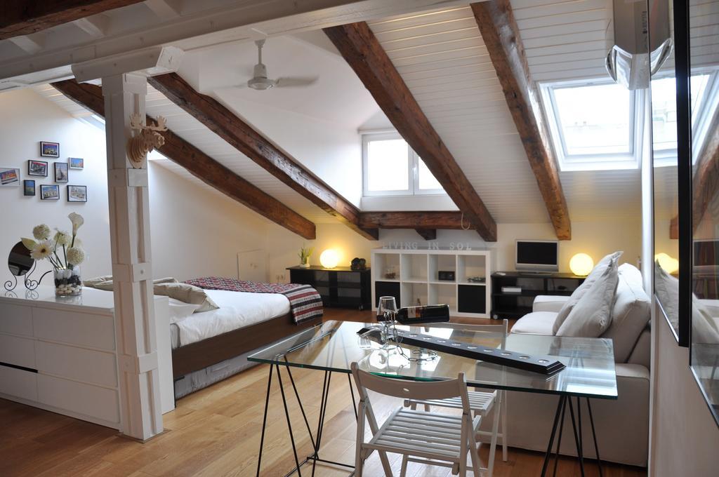 Apartamento Livinginopera Escalinata Madri