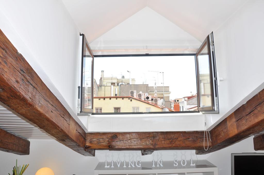 Livinginopera Escalinata * Madri