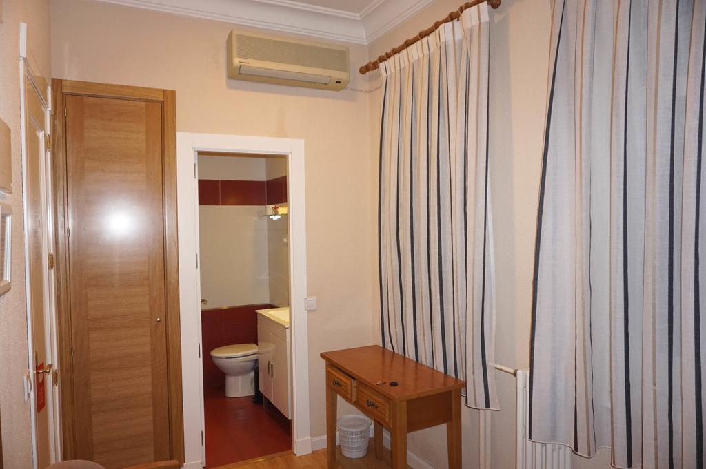 Santillan Ii Guest house *