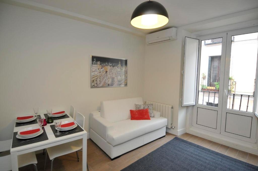 Fuencarral Suites Apartamento Madri