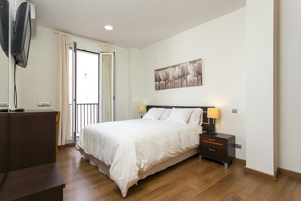 Apartment Center