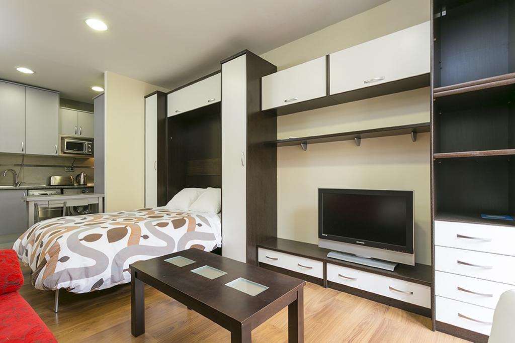 Apartment Center
